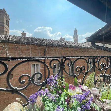 Apartmán La Loggia Near Piazza Del Campo *