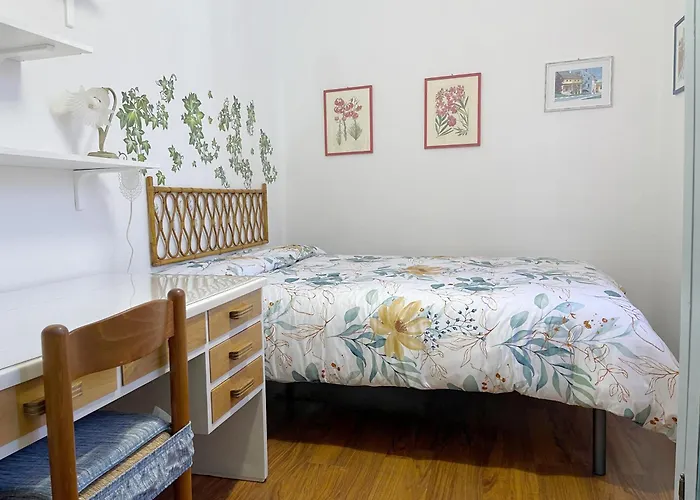 La Loggia Near Piazza Del Campo سيينا